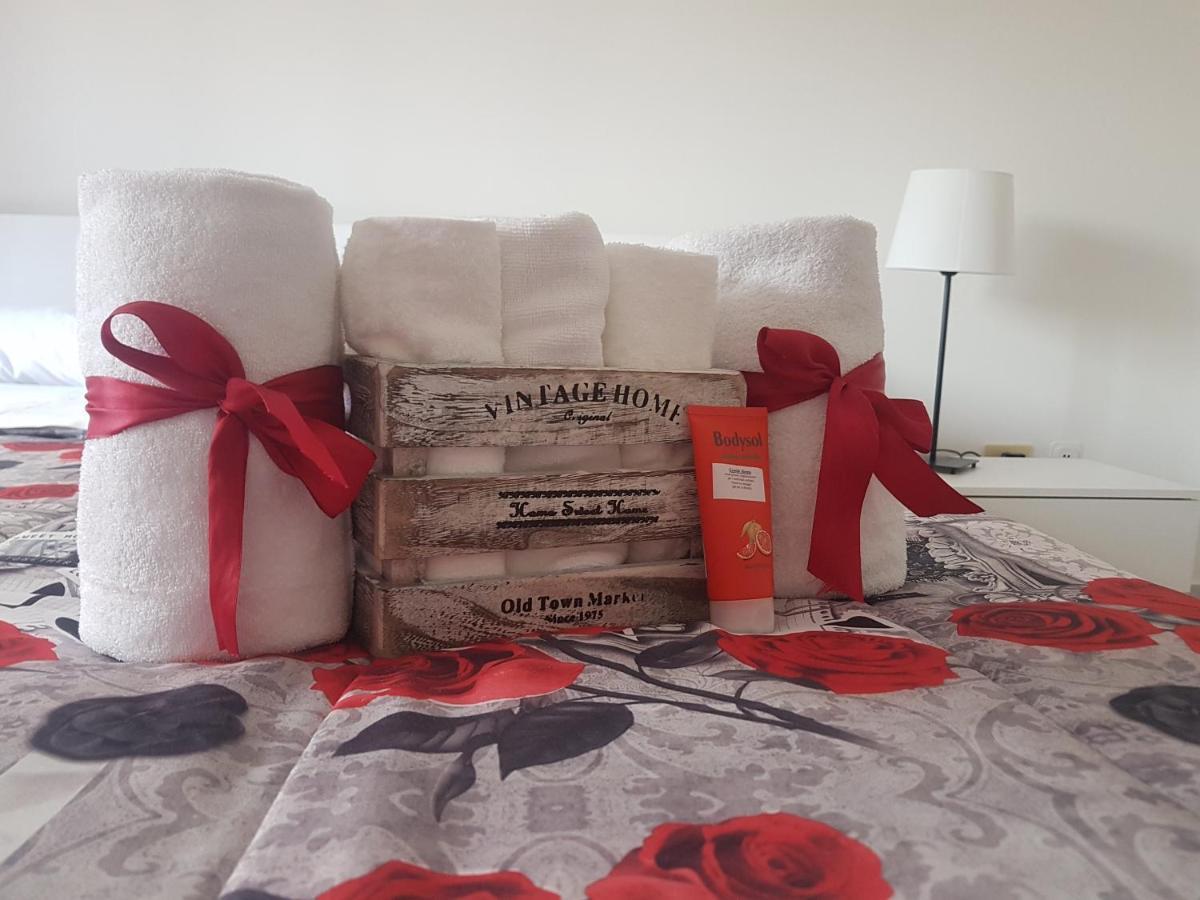 كازيرتا B&B A Casa Di Amici المظهر الخارجي الصورة