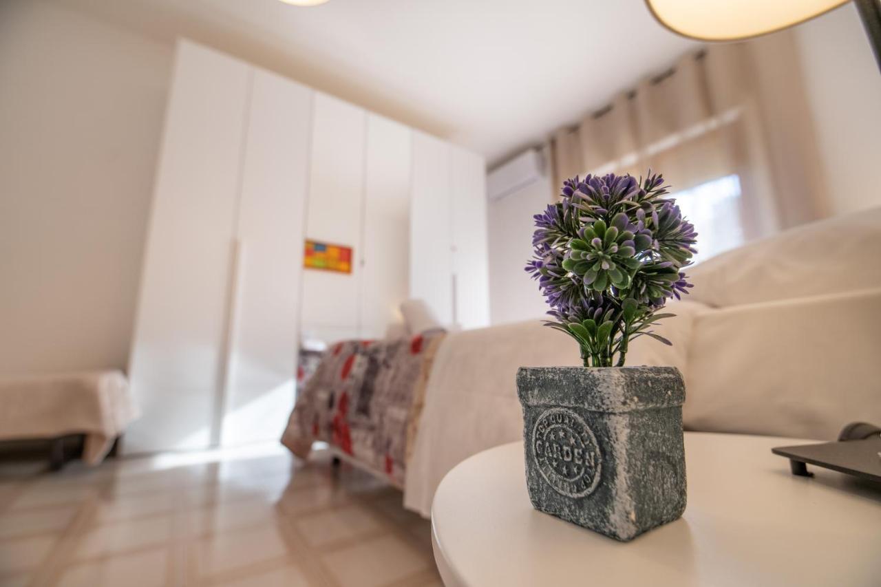 كازيرتا B&B A Casa Di Amici المظهر الخارجي الصورة