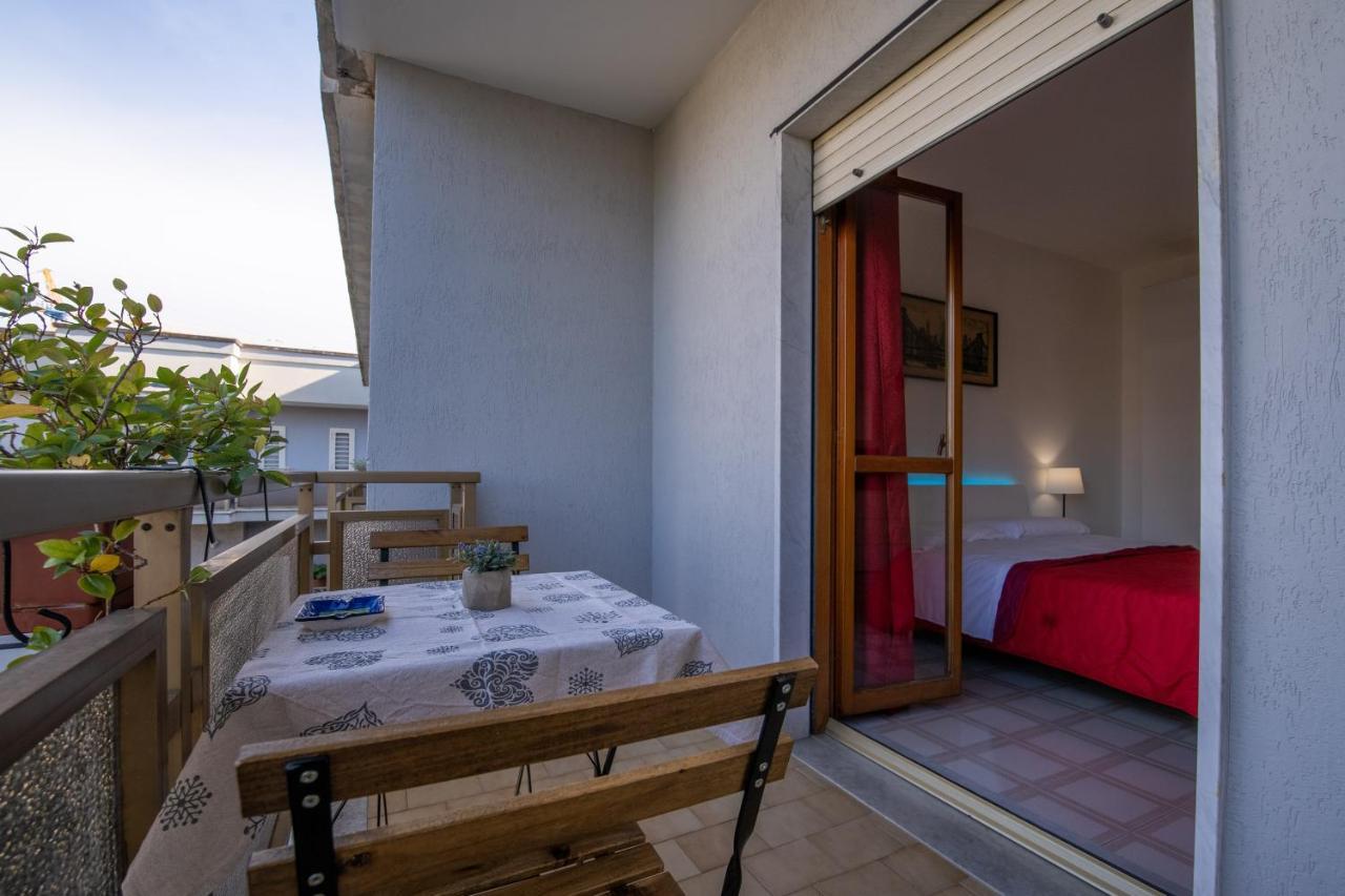كازيرتا B&B A Casa Di Amici المظهر الخارجي الصورة