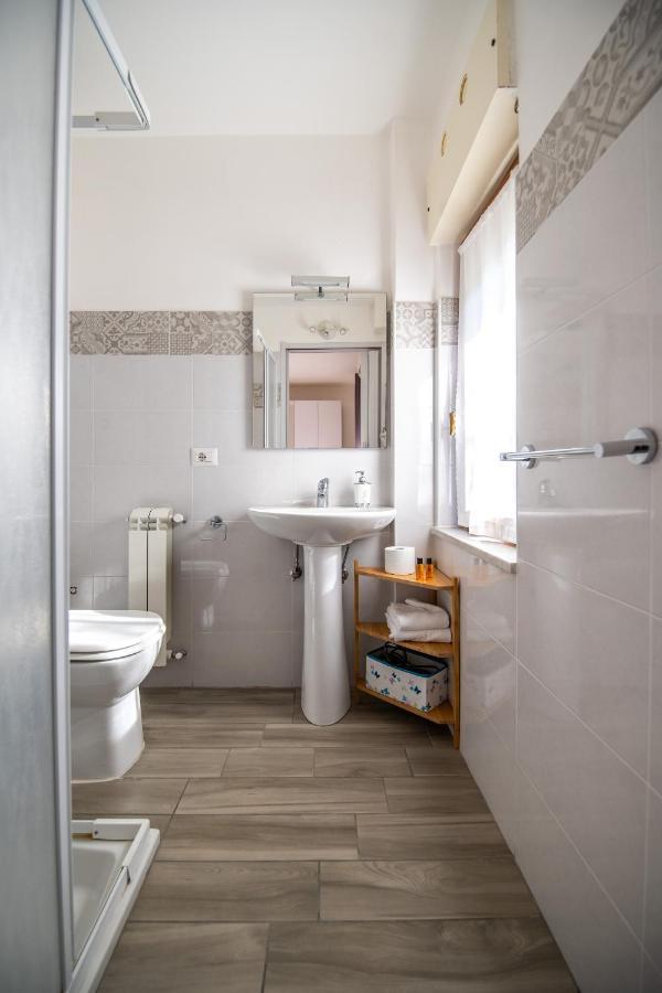 كازيرتا B&B A Casa Di Amici المظهر الخارجي الصورة